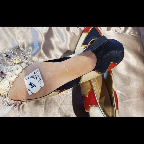 Andrew Geller Red Black and White formal shoes & handbag w/strap set - Picture 5 of 16